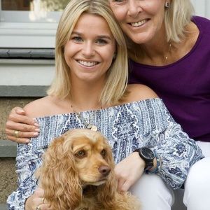 Meet your Posher, Nina